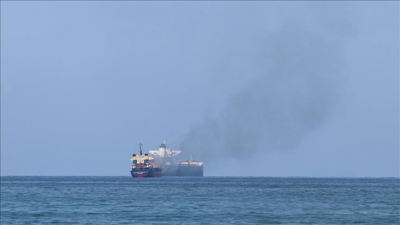 القوات المسلحة اليمنية تستهدف سفينتين متجهتين لموانئ الاحتلال بصاروخين!
