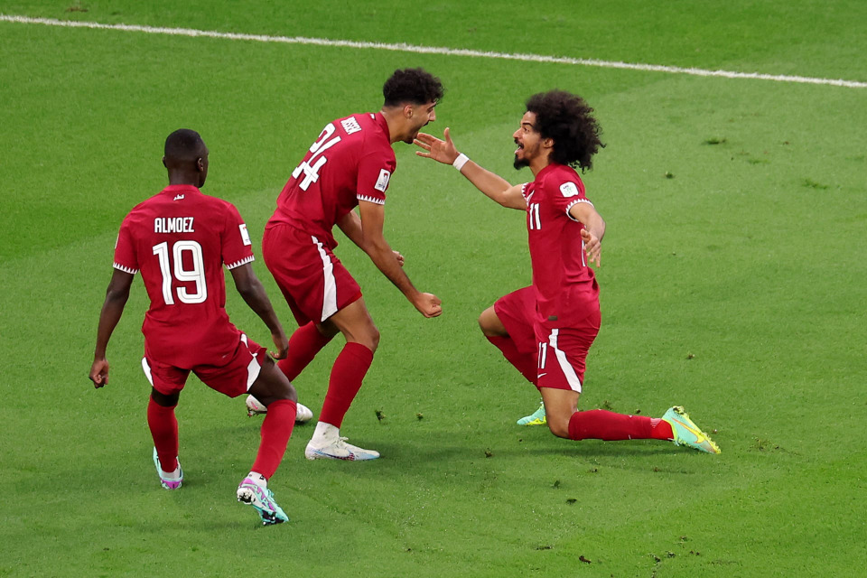 قطر تواجه الأردن في "نهائي عربي" لكأس آسيا!