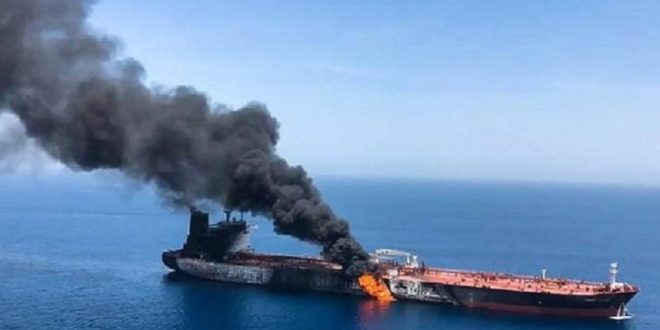 3 قتلى و4 جرحى بصواريخ "الحوثيين" على سفينة "ترو كونفيدنس" في خليج عدن!