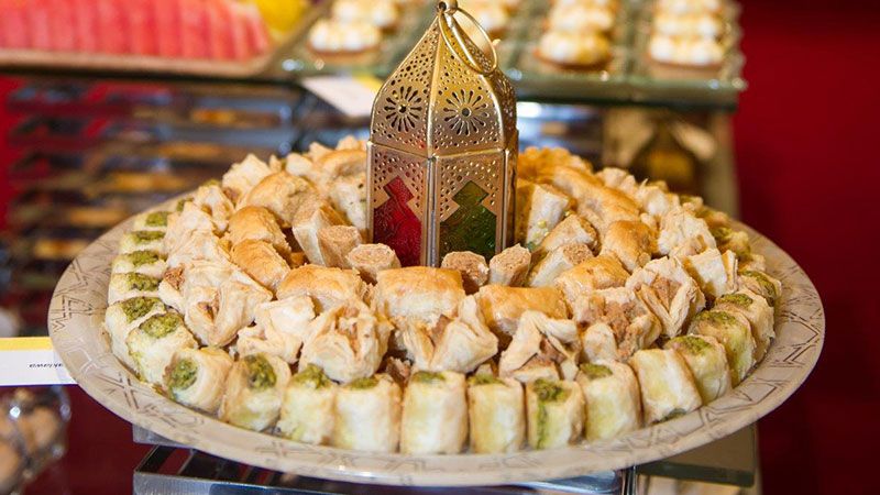 ما هي كمية الحلويات المسموح تناولها في رمضان؟
