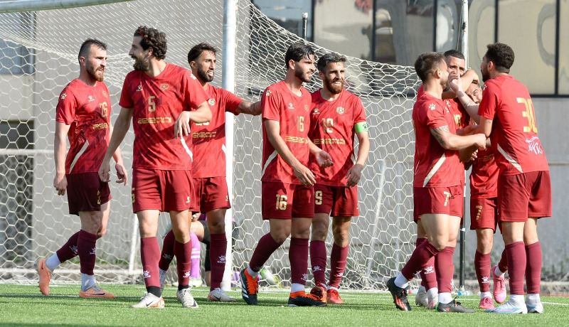 الدوري اللبناني لكرة القدم: النجمة يهزم الصفاء ويقترب من صدارة البطولة