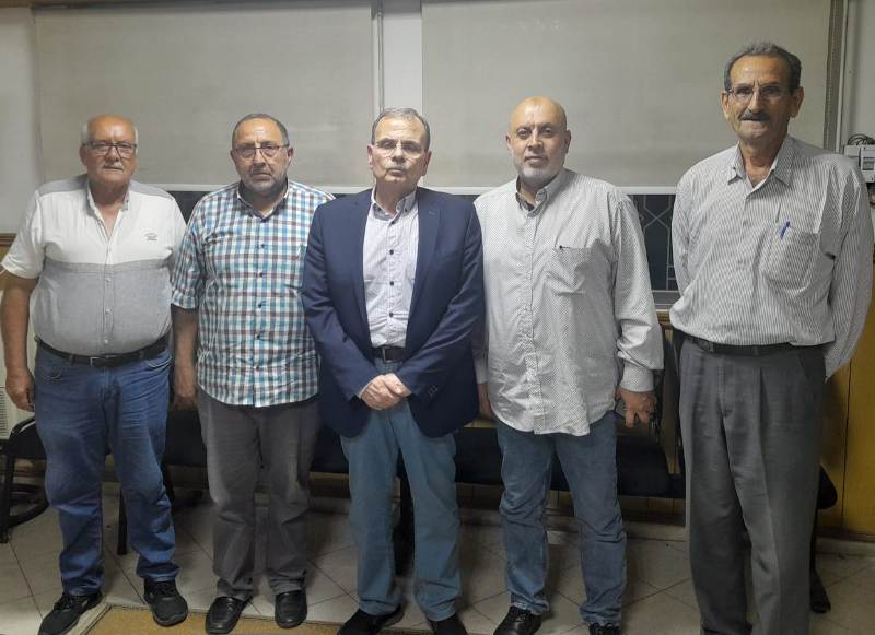 النائب د. البزري يبحث وخبراء السير ضرورة تنظيم استخدام الدراجات النارية والكهربائية في المدينة