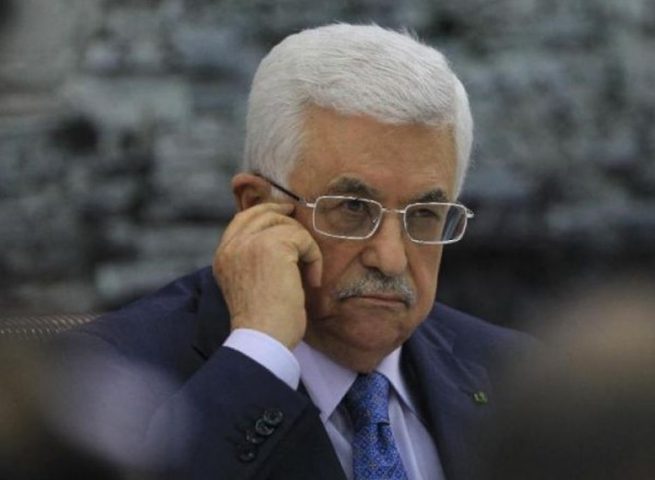 الرئيس عباس  يهاتف نجل الوزير  وليد عساف معزيا بوفاة والده