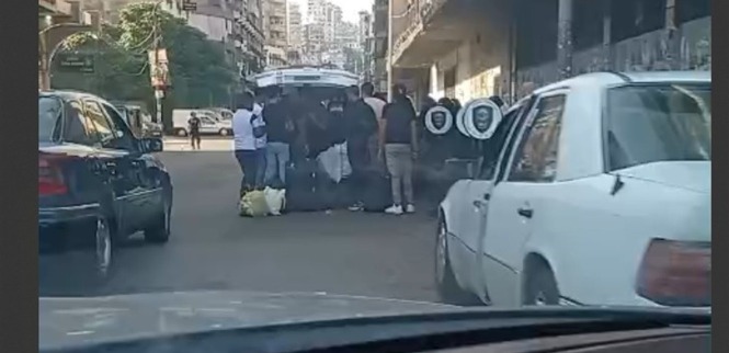 بعد إعادة فتح معبر العريضة.. مغادرة كثيفة لعائلات نازحة إلى الأراضي السورية