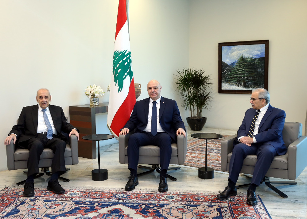 لبنان الرسمي يتمايز عن "الحزب" في حصرية السلاح