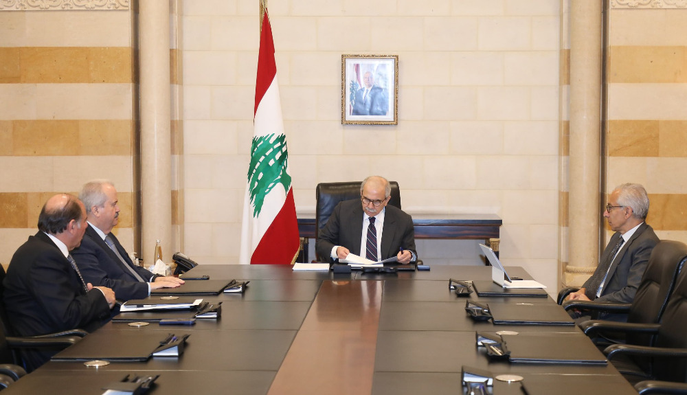 الرئيس سلام يبحث مع وفد فرنسي قوانين التعافي المالي ويترأس اجتماعًا ماليًا واقتصاديًا