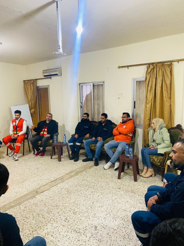 مسؤولا دائرة الشباب في سفارة فلسطين ووحدة الإسعاف والطوارئ لجمعية الهلال الأحمر الفلسطيني بزيارة لمنطقة الشمال