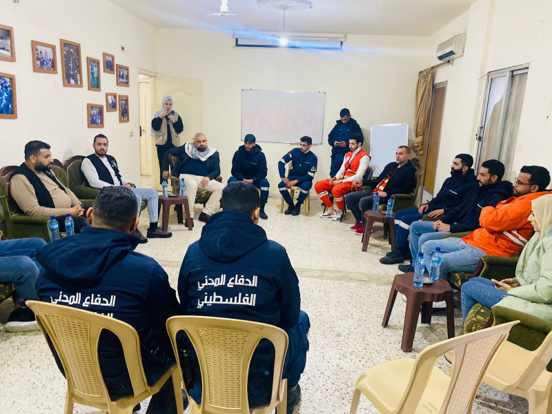 مسؤولا دائرة الشباب في سفارة فلسطين ووحدة الإسعاف والطوارئ لجمعية الهلال الأحمر الفلسطيني بزيارة لمنطقة الشمال