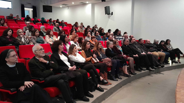 في ظل الظروف الصعبة التي يمر بها الجنوب ... "جامعة القديس يوسف - حرم لبنان الجنوبي" تطلق "مبادرة التضامن المناطقي تجاه المؤسسات التعليمية الشريكة"