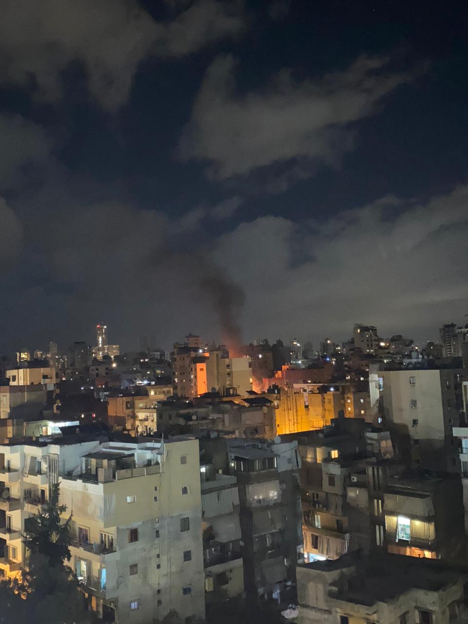 بالفيديو - حريق كبير داخل شقة سكنية في الشياح!