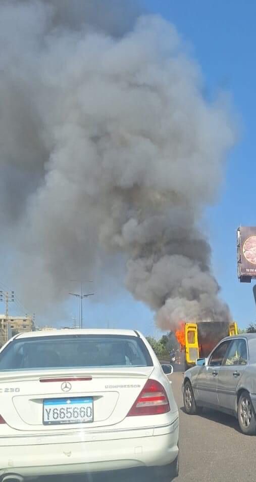 احتراق سيارة على اوتوستراد الشماع في صيدا
