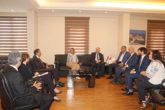 د. بديع يستقبل السفير الفرنسي ماغرو في زيارته الأولى لـ "بلدية صيدا"...