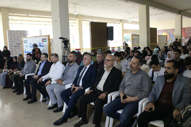 التعبئة التربوية لـ"الحزب" نظمت معرض "عاصمة السماء" في كلية الحقوق - صيدا برعاية قماطي