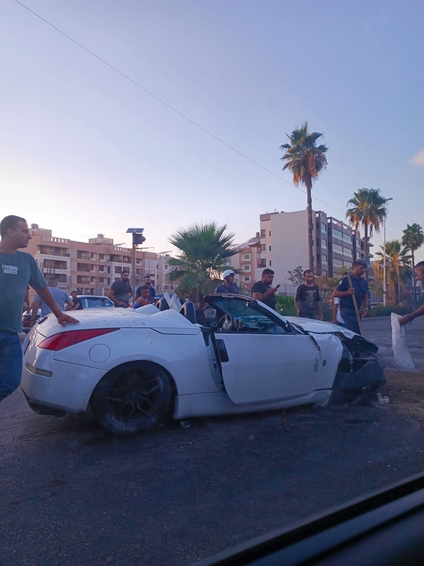 تسليم الدفعة الأولى من سندات تمليك بيوت التعمير في صيدا والمية ومية لأصحابها باجتماع موسع في بلدية المدينة