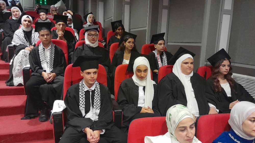 عماد الأشقر يرعى تخريج دفعة الأمل رغم الألم في المدرسة العمانية النموذجية الرسمية في صيدا: سيكون لدينا عام دراسي في الجنوب رغم أنف الاحتلال!