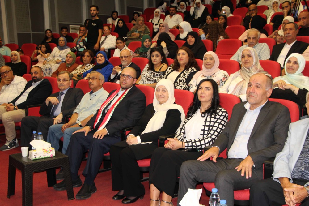 عماد الأشقر يرعى تخريج دفعة الأمل رغم الألم في المدرسة العمانية النموذجية الرسمية في صيدا: سيكون لدينا عام دراسي في الجنوب رغم أنف الاحتلال!