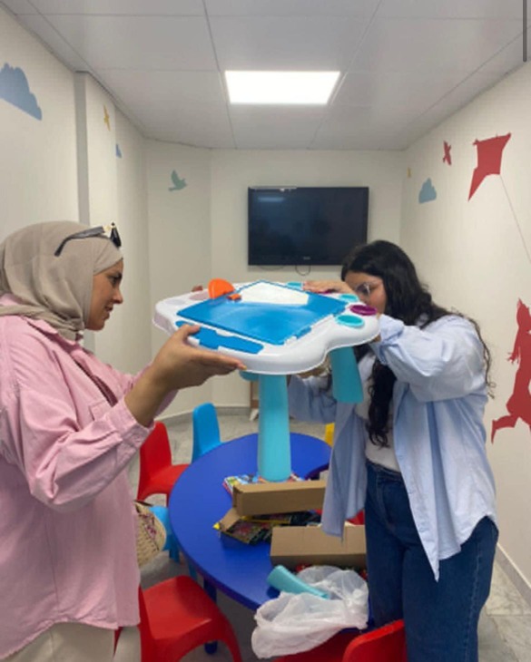 جمعية المقاصد تفتتح غرفة ألعاب للأطفال المرضى في مستشفى حمود الجامعي!
