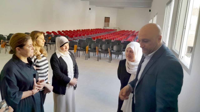 بهية الحريري افتتحت العام الدراسي في " ثانوية الحاج بهاء الدين الحريري" وقاعة مسرحها الجديد: لمواكبة تحول التعليم .. وطالب اليوم "عالمي"!