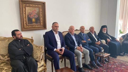 اجتماع موسع في منزل النائب سعد يدين العدوان الإسرائيلي ويدعو للتضامن الوطني