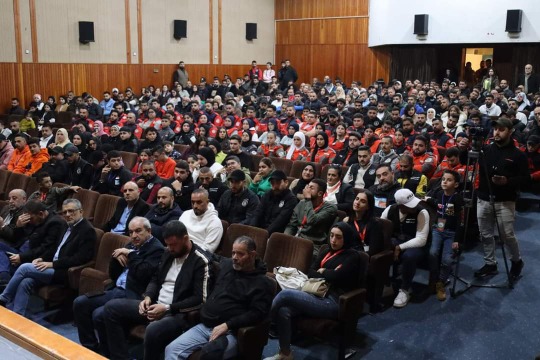 النائب د. أسامة سعد خلال لقاء تكريمي لمتطوعات ومتطوعي التنظيم الشعبي الناصري ومؤسسة معروف سعد: "الوطن لا ينهض إلا بتكاتف أبنائه، وعملكم التطوعي بما يحمله من عطاء وتضحيات هو أصدق أشكال المقاومة"