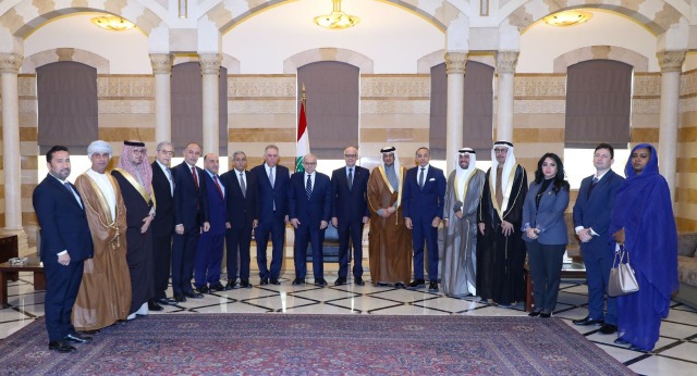 رئيس الوزراء سلام يستقبل السفراء العرب في لبنان برئاسة عميد السلك الدبلوماسي السفير دبور
