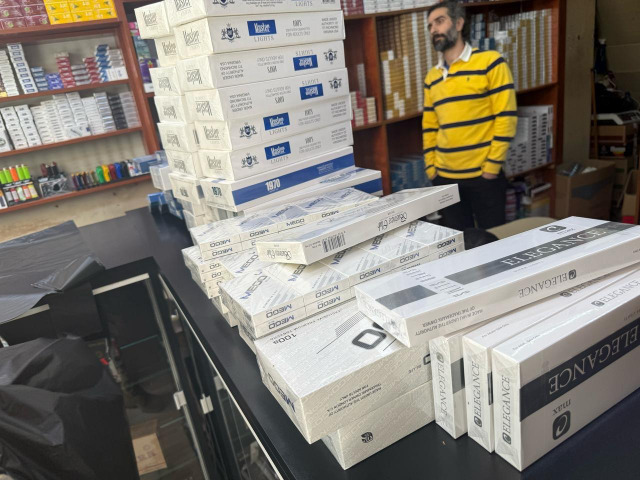 "الريجي" تضبط مصنوعات تبغية مهربة في مناطق مختلفة