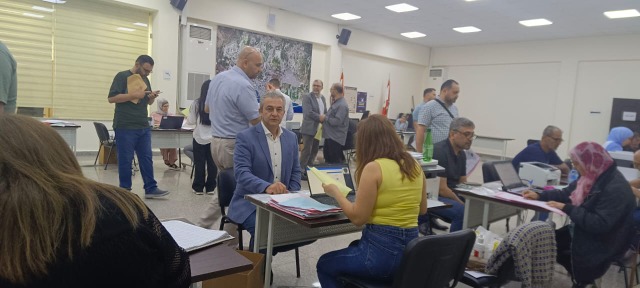حماوة المشهد الترشحي سيطرت على اجواء تقديم الطلبات في سرايا صيدا