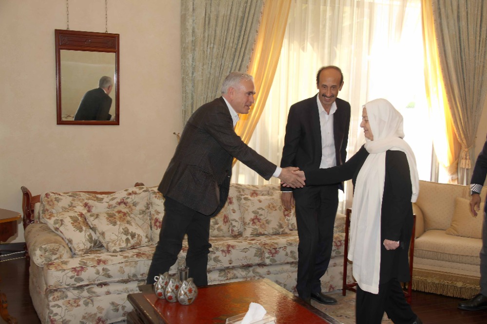 زيارة تكريمية من اتحاد بلديات جزين إلى بهية الحريري: تأكيد على التعاون والإنماء المشترك