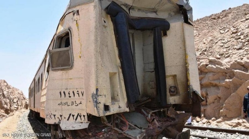 جرحى بحادث قطار جديد في مصر... وفيديو يرصد ما حدث