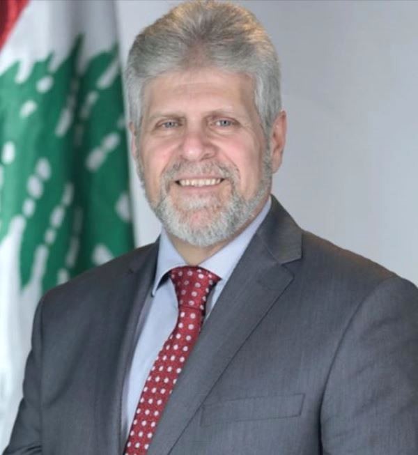 الأبيض هنأ الجيش في عيده: ندعوه الى إنقاذ ما تبقى من مؤسسات
