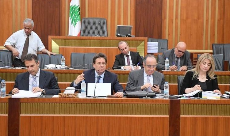 النائب جابر: لجنة المال ستدرس رفع سحب الدولار الشهري من 3.900 إلى 10.000 ل.ل