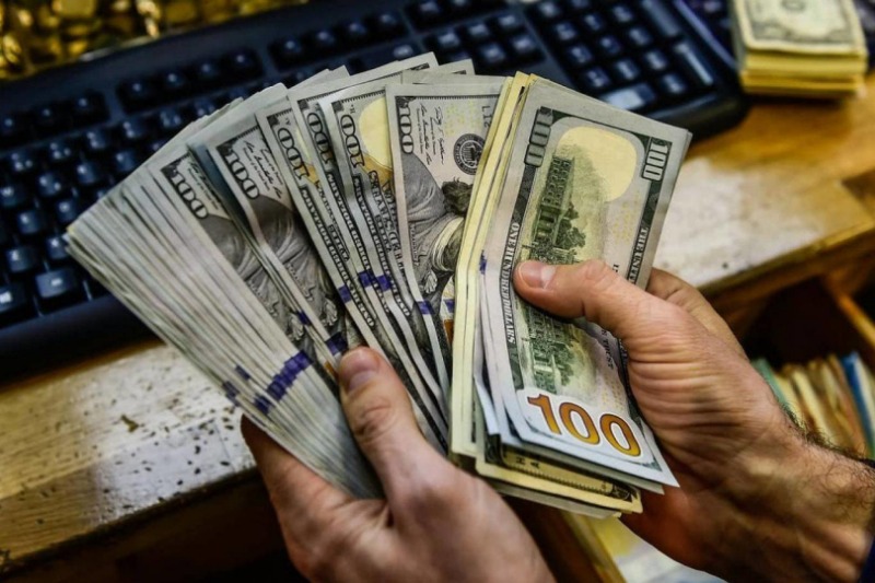 إنخفاض كبير بسعر صرف الدولار..