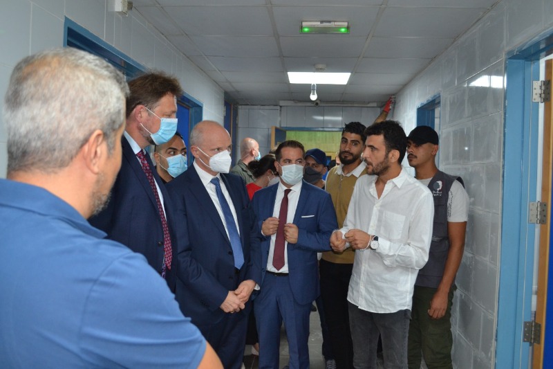 سفير ألمانيا في لبنان تفقد "مستشفى حيفا" التابع ل"جمعية الهلال الأحمر الفلسطيني"