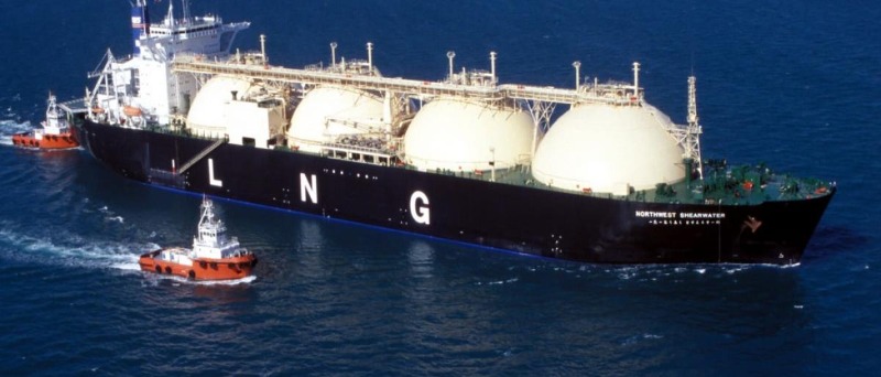 "قطر للطاقة" توقع اتفاقية طويلة الأمد لتوريد الغاز للصين