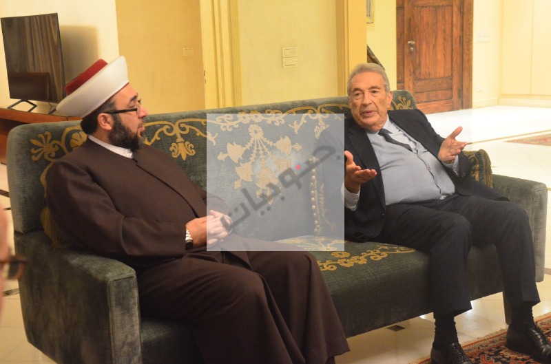 وفد علمائي ممثلا المفتي الجوزو التقى المهندس سمير الخطيب