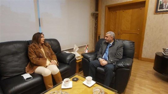 الوزير بيرم استقبل عكر