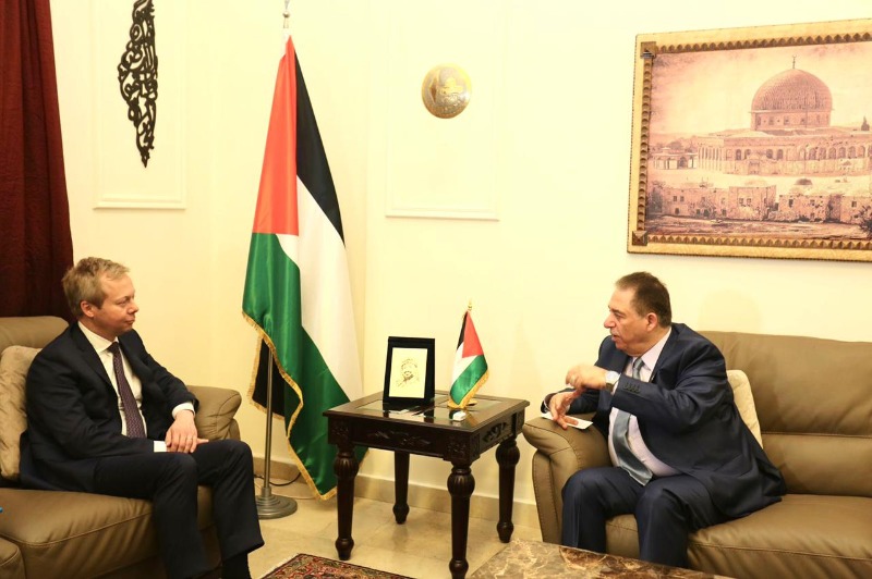 السفير دبور يلتقي المبعوث الاوروبي لعملية السلام في الشرق الاوسط