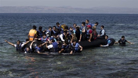 تفاصيل "رحلات الموت": الكلفة بالدّولار... وأكثر!