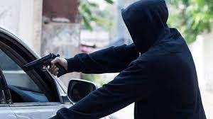 3 أشخاص اعتراضوا سائق فان عند بوابة فاطمة في كفركلا!