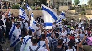 "مسيرة الأعلام" التهويدية تقتحم البلدة القديمة في القدس المحتلة