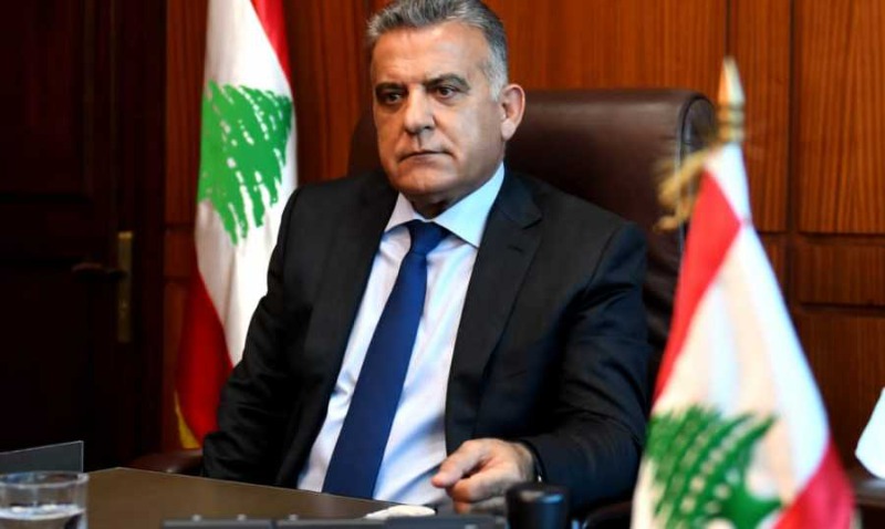 اللواء ابراهيم يعد بحلّ أزمة تأمين جوازات السفر في الخارج…