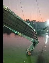 الهند..  قتلى في انهيار جسر مكتظ بالمارة