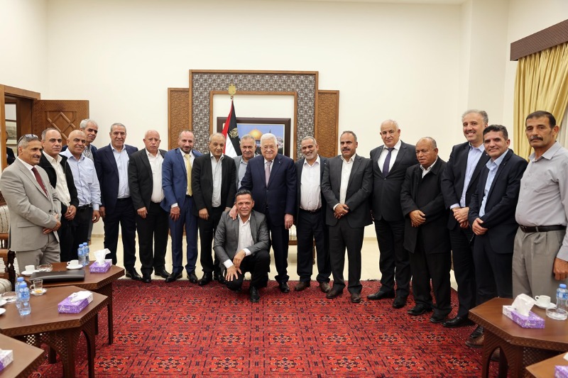 الرئيس  عباس يستقبل أمناء سر أقاليم حركة "فتح" في المحافظات الشمالية