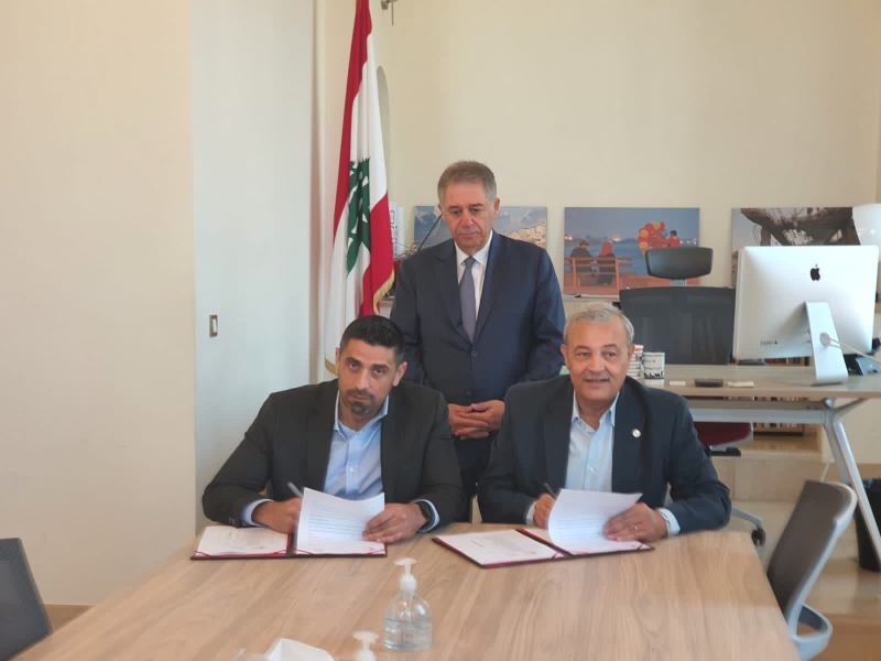 ​بحضور السفير دبور توقيع مذكرة تفاهم بين "لجنة الحوار اللبناني الفلسطيني" و"الهلال الأحمر الفلسطيني" لتعزيز خدمات الرعاية الصحية للاجئين