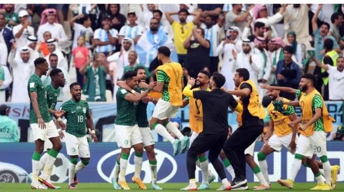 صقور العرب يدخلون تاريخ كأس العالم