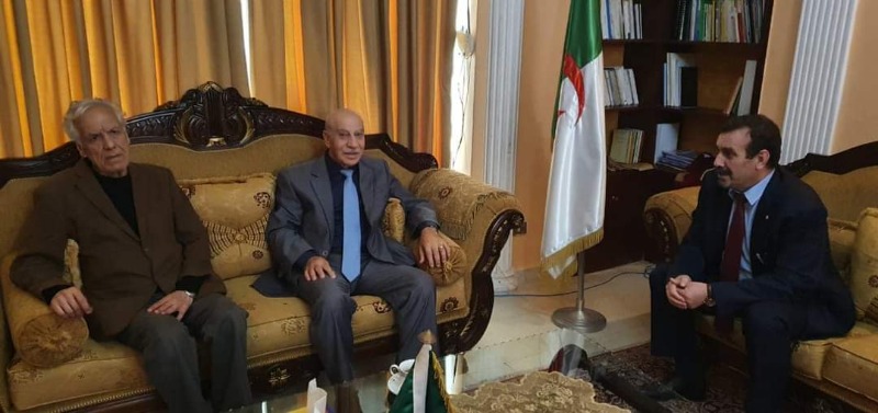الجبهة الديمقراطية في لبنان تعرض الاوضاع العامة مع السفير الجزائري