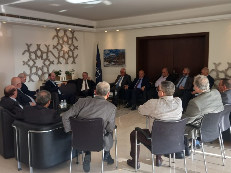 مراد يستقبلُ وفدًا من هيئة التّنسيق للأحزاب والشّخصيات والقوى الوطنيّة