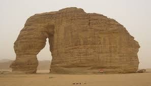 "عجائب الدنيا السبع" "مدينة العلا" .. تزين القائمة