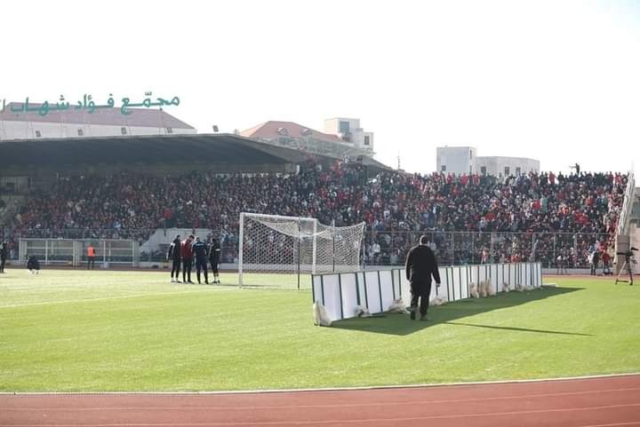 تدفق جماهيري نجماوي هائل يؤخر انطلاق المباراة أمام العهد
