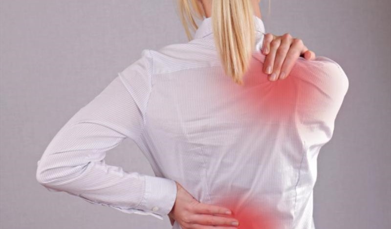 منها آلام الظهر.. 5 علامات غريبة تؤشر إلى سرطان المبيض